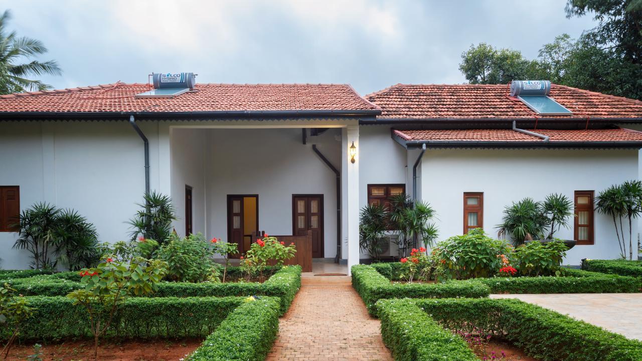 Fox Jaffna Hotel Exterior photo